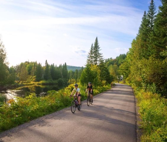 Photo-Parc-linenaite-le-Ptit-Train-du-Nord-@Tourisme_Laurentides-e1746001478866